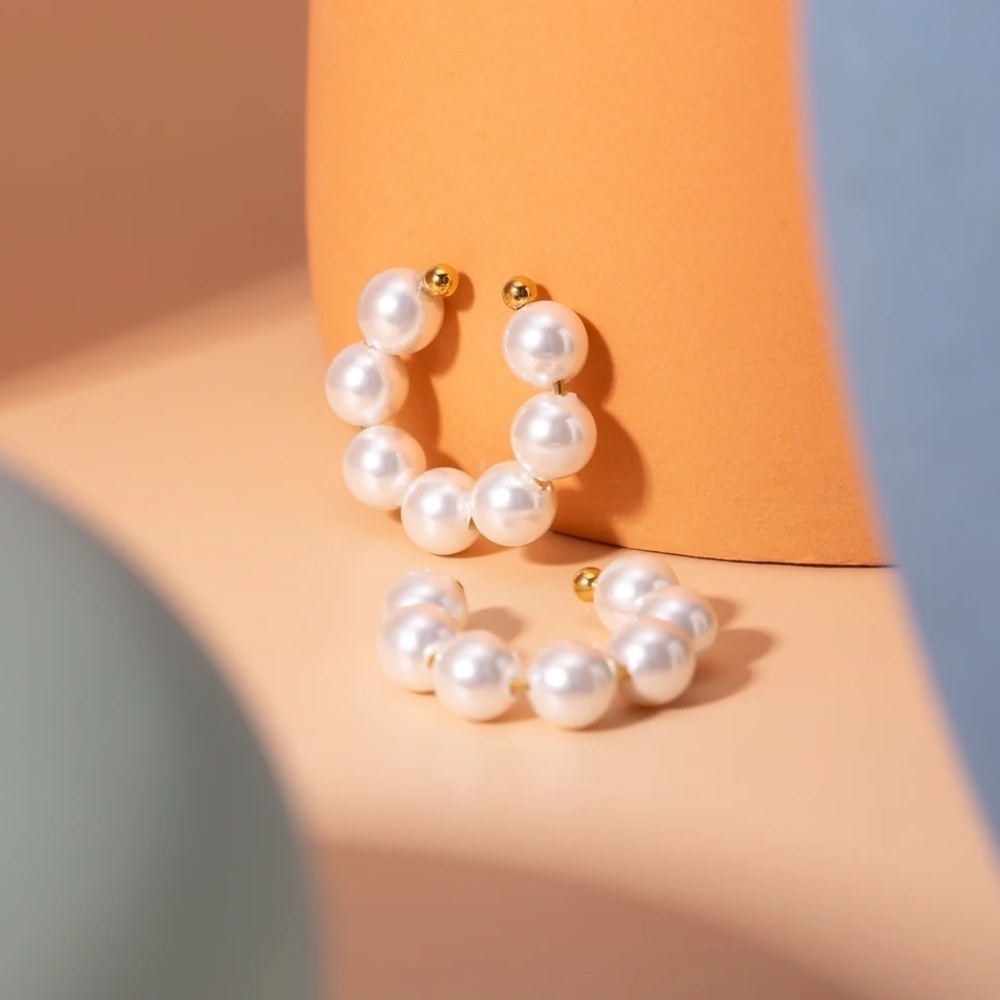 18k Gold Plated Pearl Ear *Cuff* Clip Earrings - Picture 2 of 6